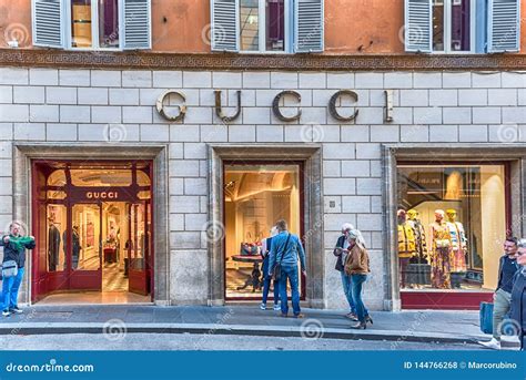 gucci shop rome italy